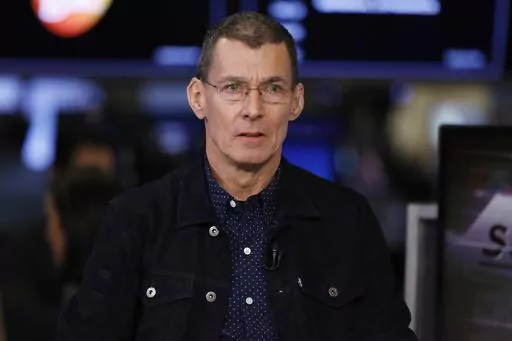 Levi Strauss & Co CEO Chip Bergh is interviewed on the floor of the New York Stock Exchange, March 21, 2019. Levi Strauss & Co said Thursday, Dec. 7, 2023, that its CEO will step down in January 2024 and hand over the reins of the jeans maker to his appointed successor. Bergh will cede the CEO job to Michelle Gass, who left her CEO role at Kohl’s to become president of Levi’s in January of this year. (AP Photo/Richard Drew, File)
